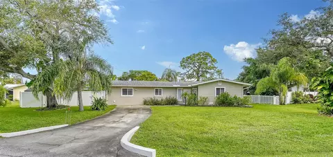 1560 Poinciana Rd, Venice, FL 34293
