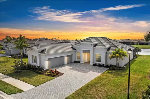 17341 Sandpearl Rd, Venice, FL 34293