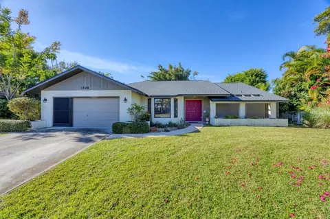 1229 Schooner Ln, Venice, FL 34285