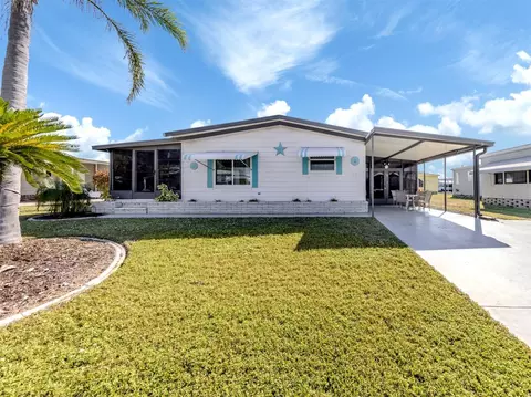 215 Schooner St, North Port, FL 34287