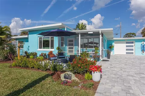 4741 Lemon Bay Dr, Venice, FL 34293