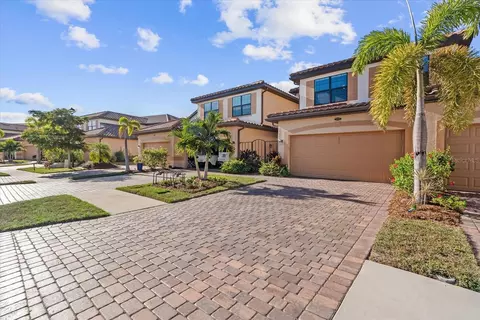 20080 Ragazza Cir #202, Venice, FL 34293