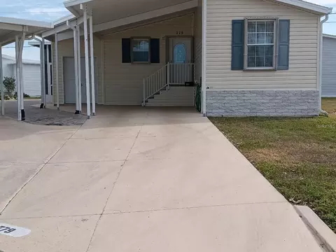 779 N Green Cir, Venice, FL 34285