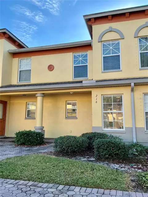 216 Coquina Bay Dr, Saint Petersburg, FL 33705