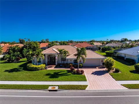 537 Lake Of The Woods Dr, Venice, FL 34293