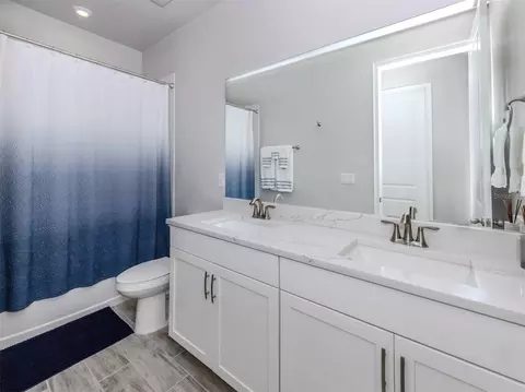 Bath - 20285 Symphony Pl, Venice, FL 34293 photo 2 of 2
