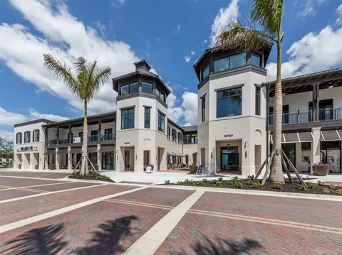 Exterior - 20285 Symphony Pl, Venice, FL 34293 photo 11 of 13