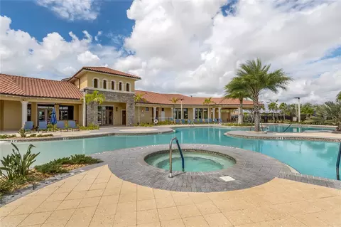 Exterior - 20285 Symphony Pl, Venice, FL 34293 photo 10 of 13