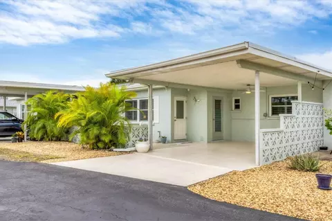 1018 Beach Manor Cir #40, Venice, FL 34285