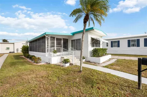239 Inner Dr E, Venice, FL 34285