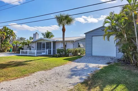 1073 Alston Ln, Englewood, FL 34223