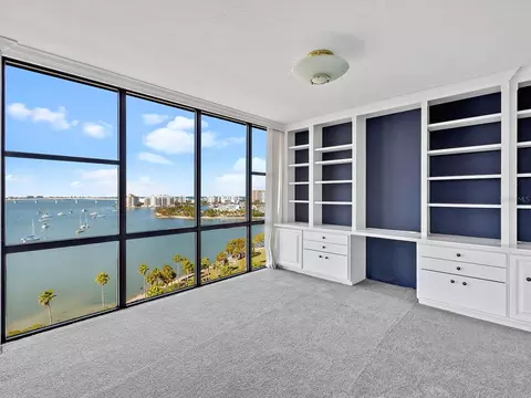 770 S Palm Ave #1201, Sarasota, FL 34236