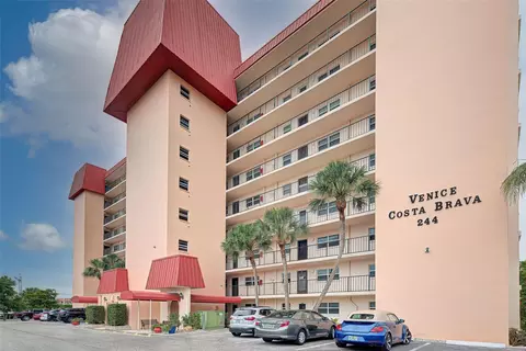 244 Saint Augustine Ave #204, Venice, FL 34285