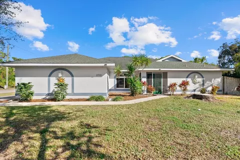 2701 Shamrock Dr, Venice, FL 34293
