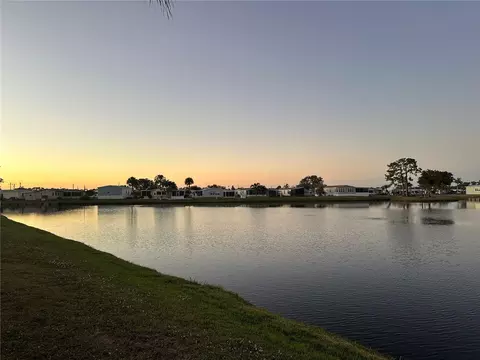 109 Lakeview Dr, North Port, FL 34287