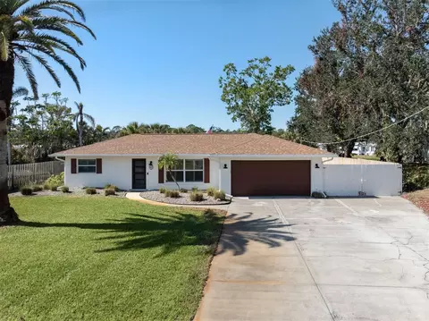 809 Garland Ave, Nokomis, FL 34275