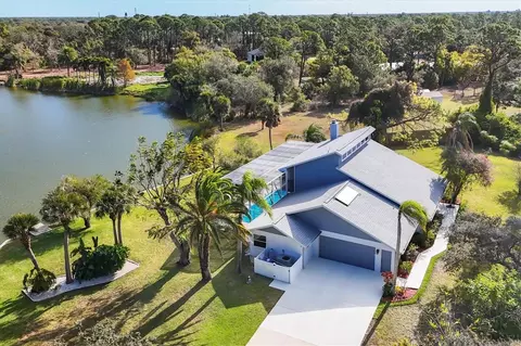 5885 Denison Dr, Venice, FL 34293