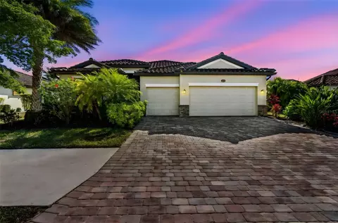 20805 Granlago Dr, Venice, FL 34293