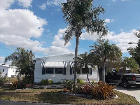 467 Boxwood Dr, Venice, FL 34285