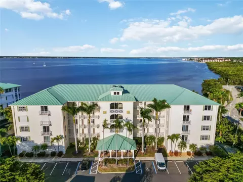 200 Harbor Walk Dr #322, Punta Gorda, FL 33950