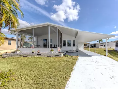 270 Captains Ct, North Port, FL 34287