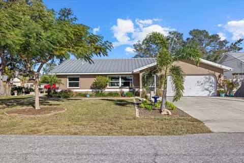 800 Church St, Nokomis, FL 34275
