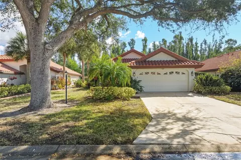 944 Harbor Town Dr, Venice, FL 34292