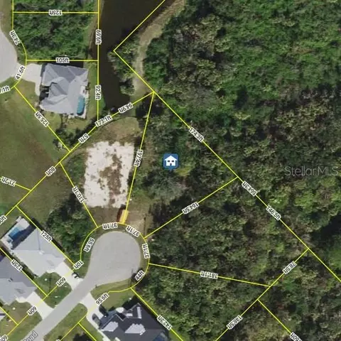 132 Hunter Rd, Rotonda West, FL 33947