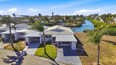 621 Fair Winds Dr #621, Nokomis, FL 34275