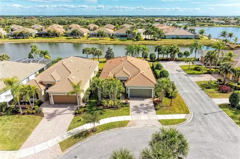 19326 Rizzuto St, Venice, FL 34293