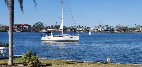 436 Bayshore Dr, Venice, FL 34285