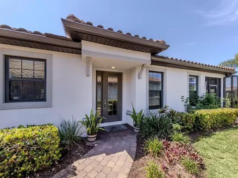 5853 Semolino St, Nokomis, FL 34275