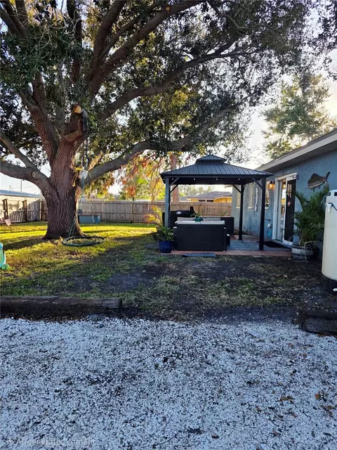 Exterior - 441 Coronado Rd, Venice, FL 34293 photo 3 of 7