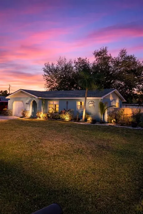 Exterior - 441 Coronado Rd, Venice, FL 34293 photo 2 of 7
