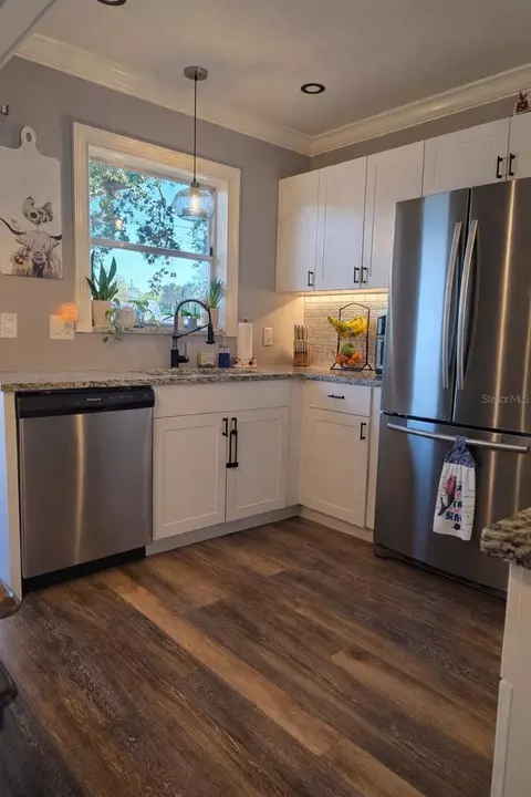 Kitchen - 441 Coronado Rd, Venice, FL 34293 photo 4 of 5