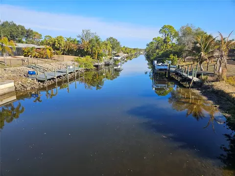 553 Hoffer St, Port Charlotte, FL 33953