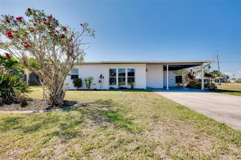 140 Poinsettia Cir NE, Port Charlotte, FL 33952