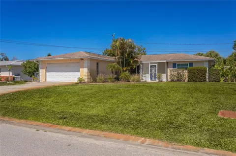 517 Mount Vernon Dr, Venice, FL 34293