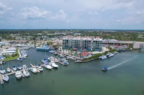 501 Tamiami Trl N #402, Venice, FL 34285