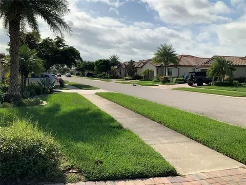 Exterior - 20675 Romagna Pl, Venice, FL 34293 photo 6 of 7