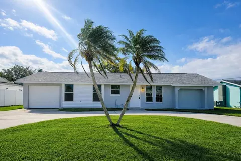 249 Mount Vernon Dr, Venice, FL 34293