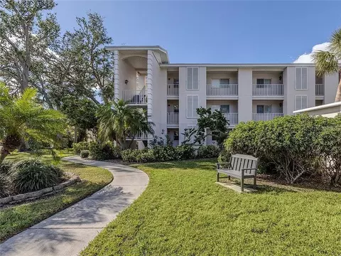 437 Cerromar Ln #522, Venice, FL 34293