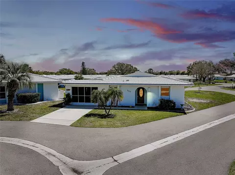 397 Circlewood Dr #Z1, Venice, FL 34293