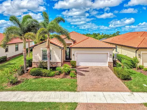 10443 Medjool Dr, Venice, FL 34293
