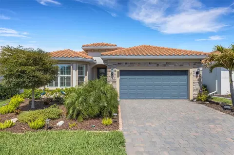 10088 Coral Shore Dr, Englewood, FL 34223