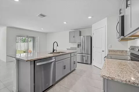 Kitchen - 17319 Wheatberry Blvd, Parrish, FL 34219 photo 2 of 4