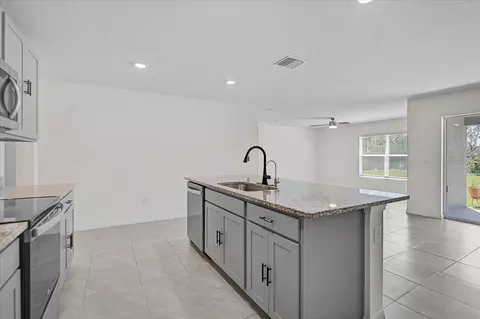 Kitchen - 17319 Wheatberry Blvd, Parrish, FL 34219 photo 3 of 4