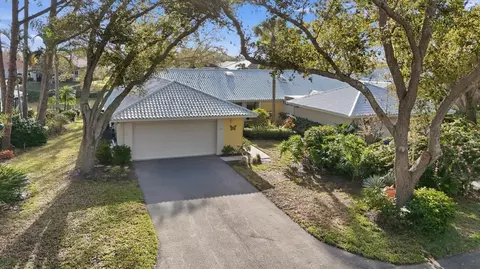 260 Southampton Dr #312, Venice, FL 34293