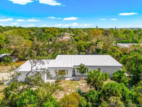 1725 Overbrook Rd, Englewood, FL 34223