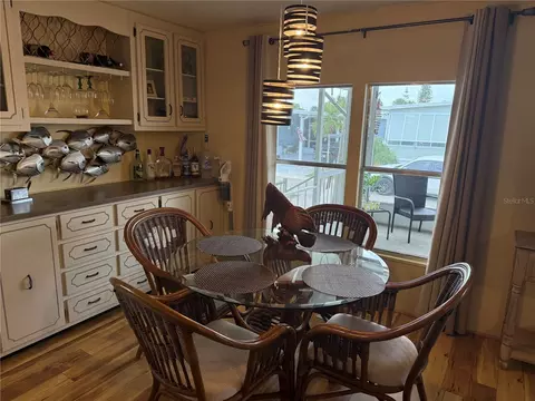 741 Iris Dr, Venice, FL 34293 photo 7